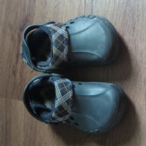 Plaid kids Crocs